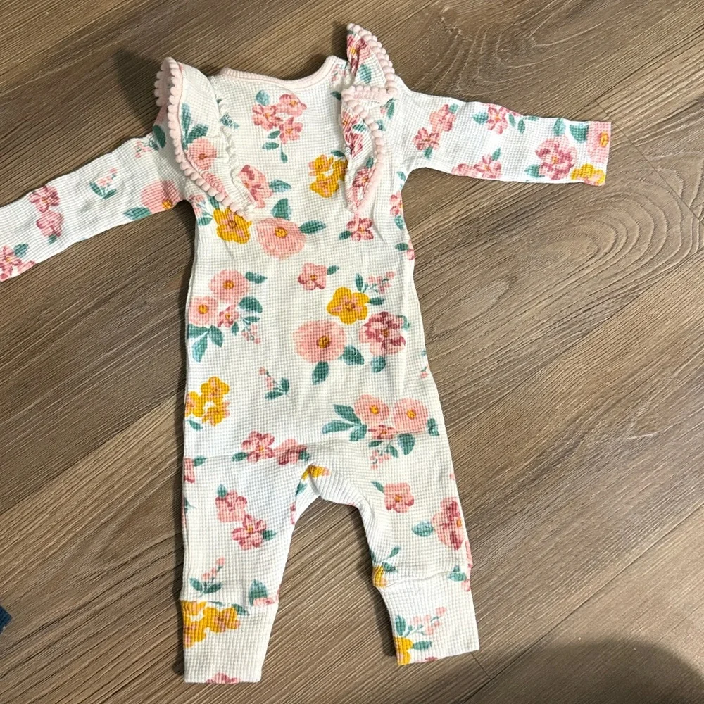 NWOT Catherine Malandrino floral waffle knit ruffle footless romper